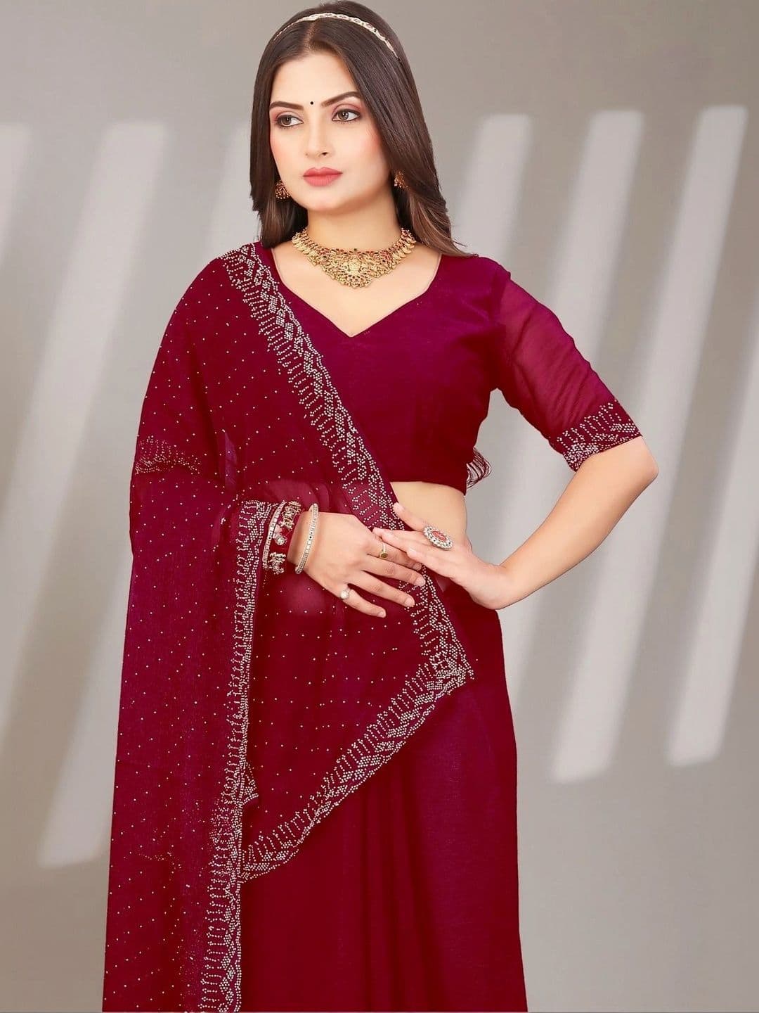 Textile Mantra Embellished Embroidered Poly Chiffon Saree thumbnail 3