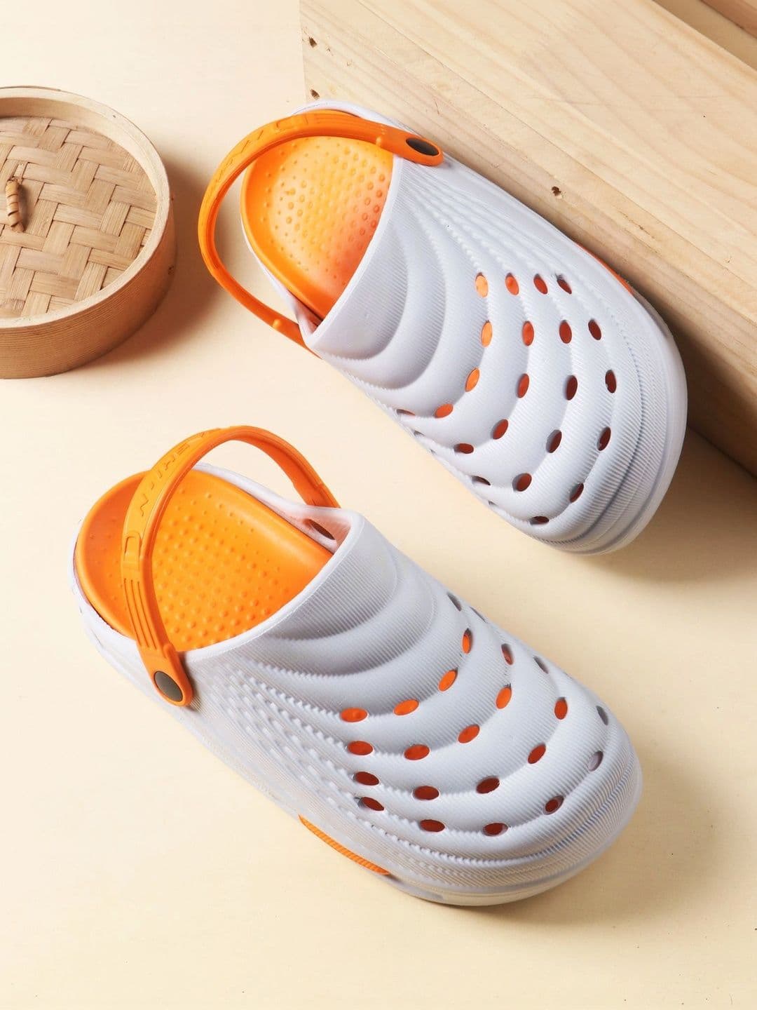 Vahmah Men Clogs Sandals - view 1
