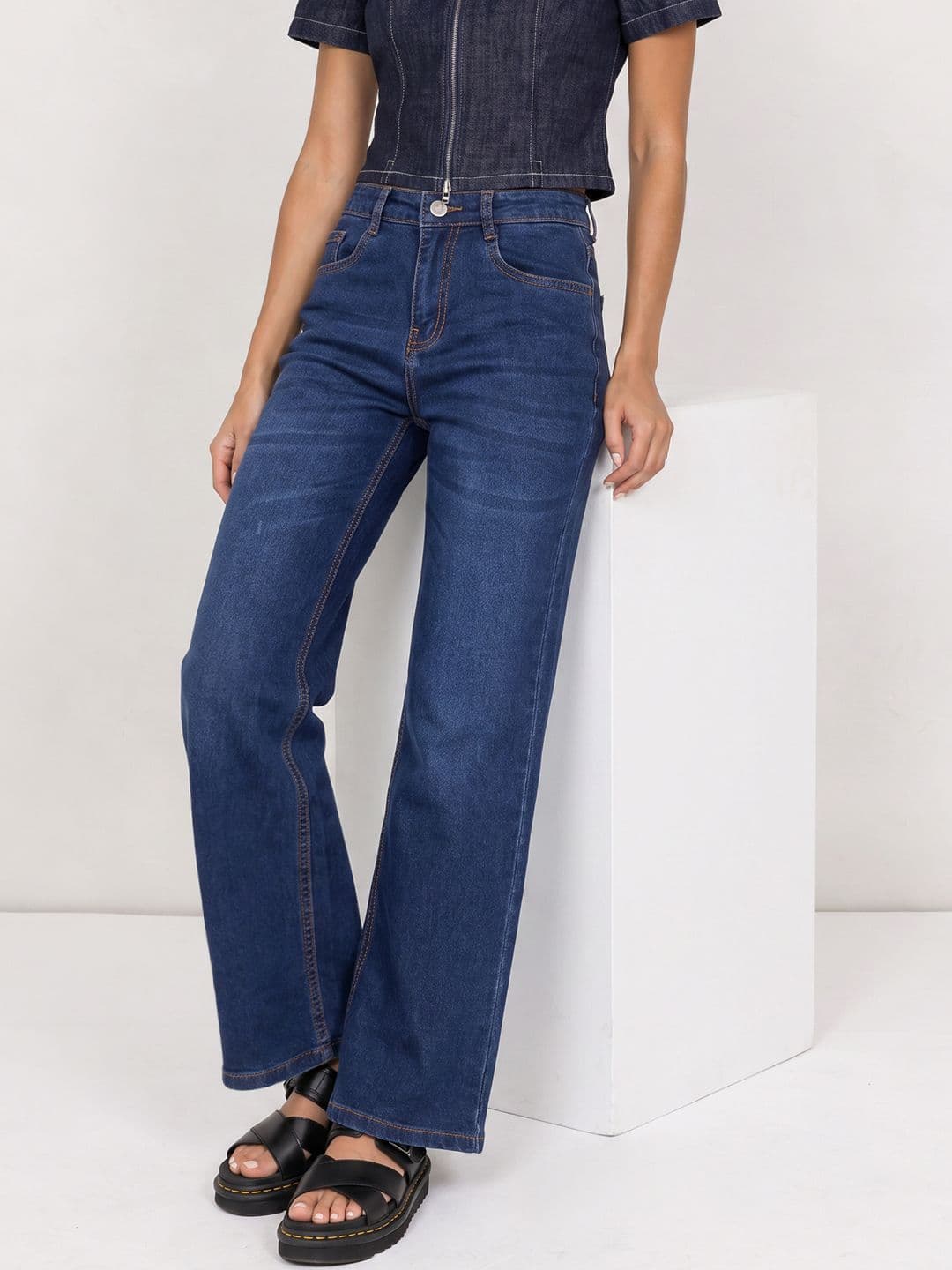 The Roadster Life Co. Women Light Fade Jeans - view 1