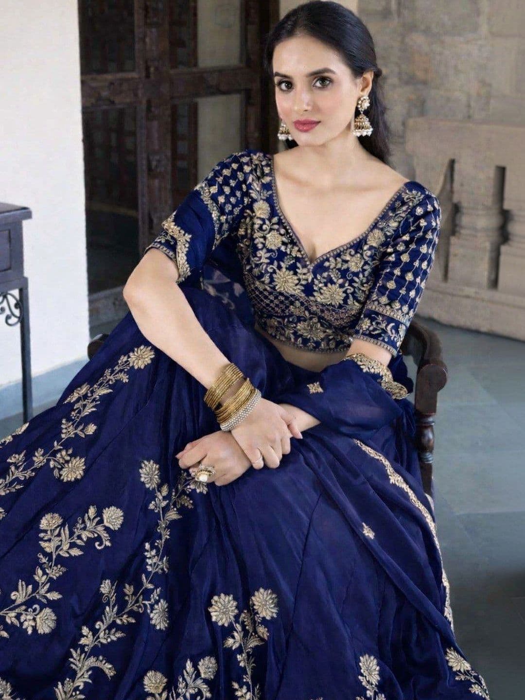 RUNAYA NX Embroidered Ready to Wear Lehenga & Unstitched Blouse With Dupatta thumbnail 3