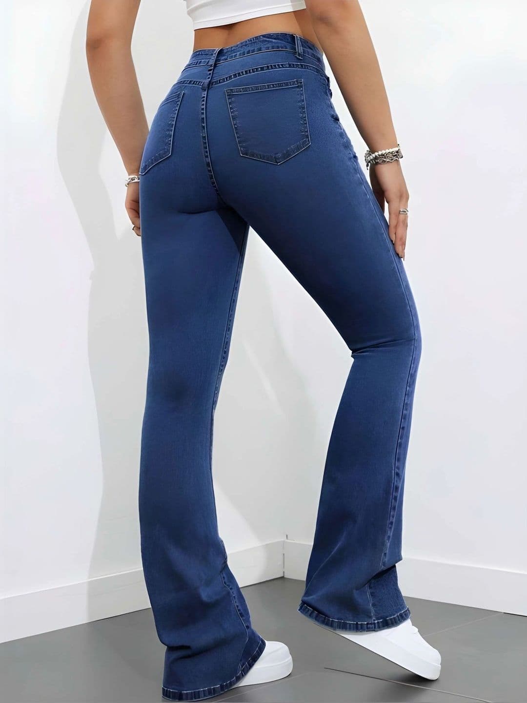 THE SQUAD CLUB Women Regular Fit High-Rise Jeans thumbnail 4