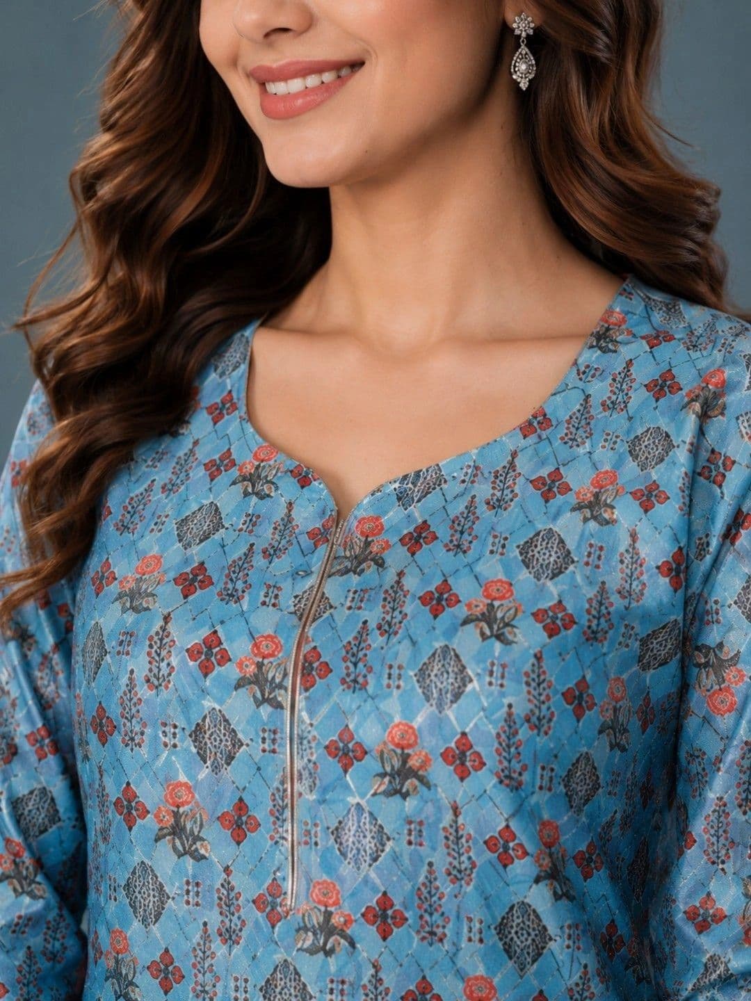 EELIKA Women Ethnic Motifs Printed Satin Straight Kurta with Trousers thumbnail 5
