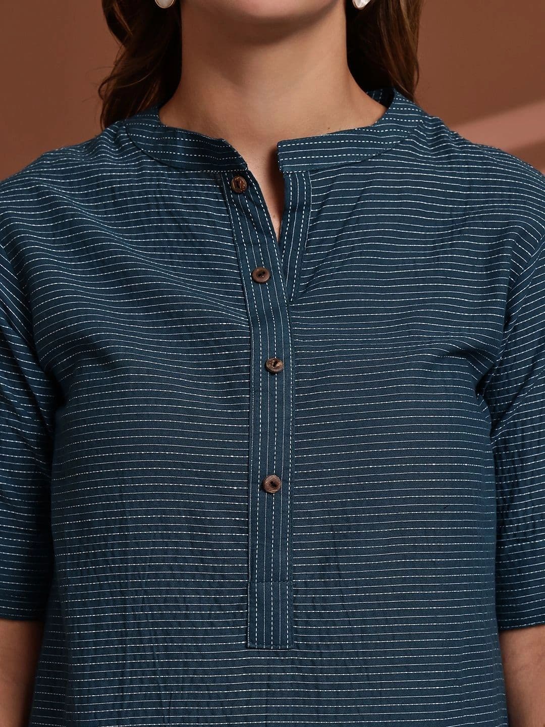 KALINI Women Striped Kurta thumbnail 4