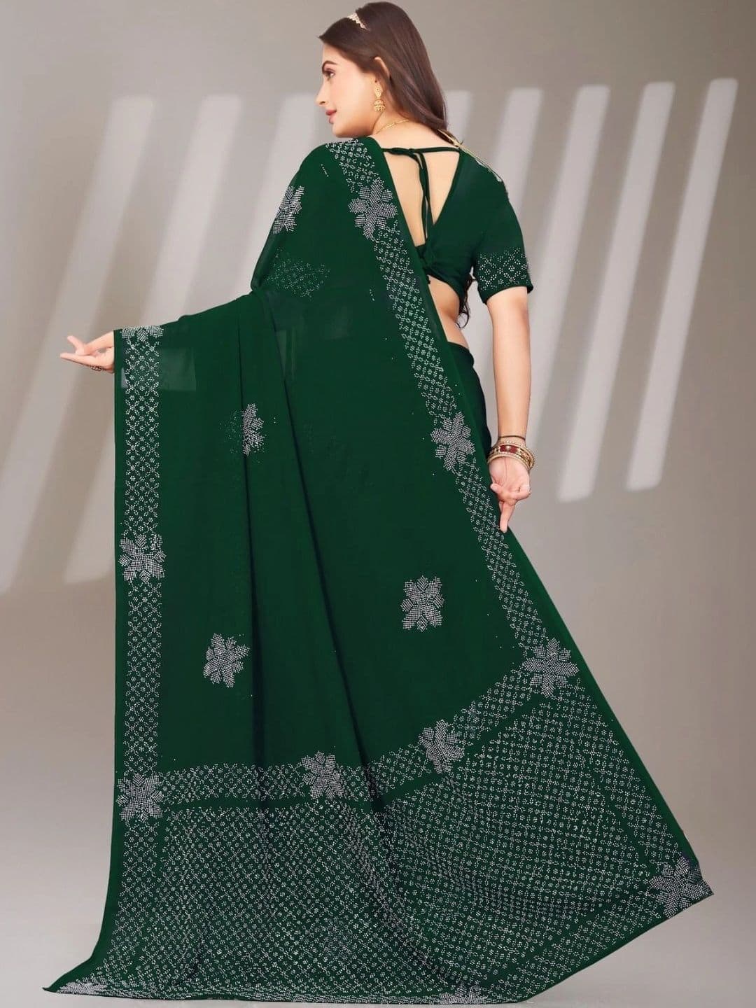 Fashion Mantra Embellished Poly Chiffon Saree thumbnail 4