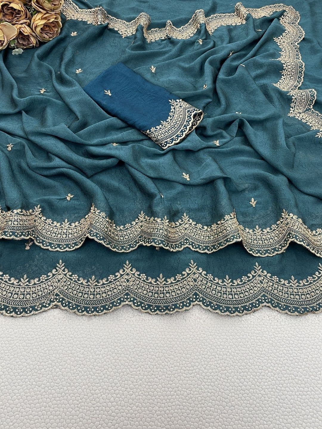 LabelVASTRA Ethnic Motifs Embroidered Poly Georgette Saree thumbnail 2
