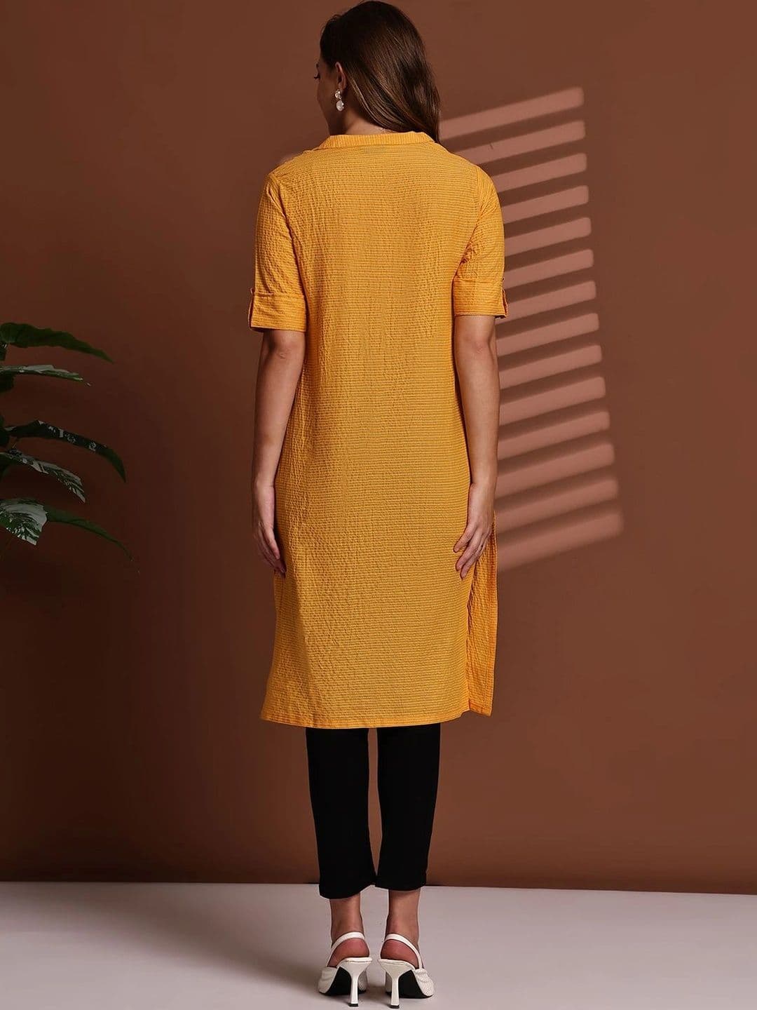 KALINI Women Kurta thumbnail 6