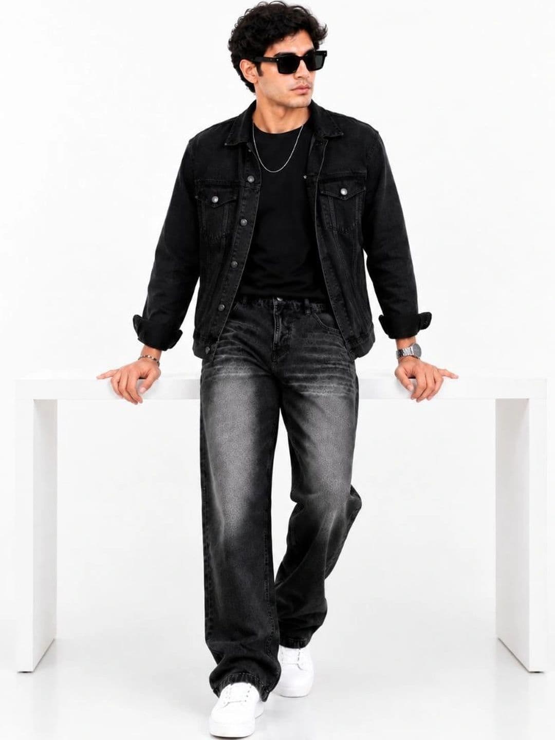 me Queen Men Straight Fit Mid-Rise Light Fade Jeans thumbnail 5