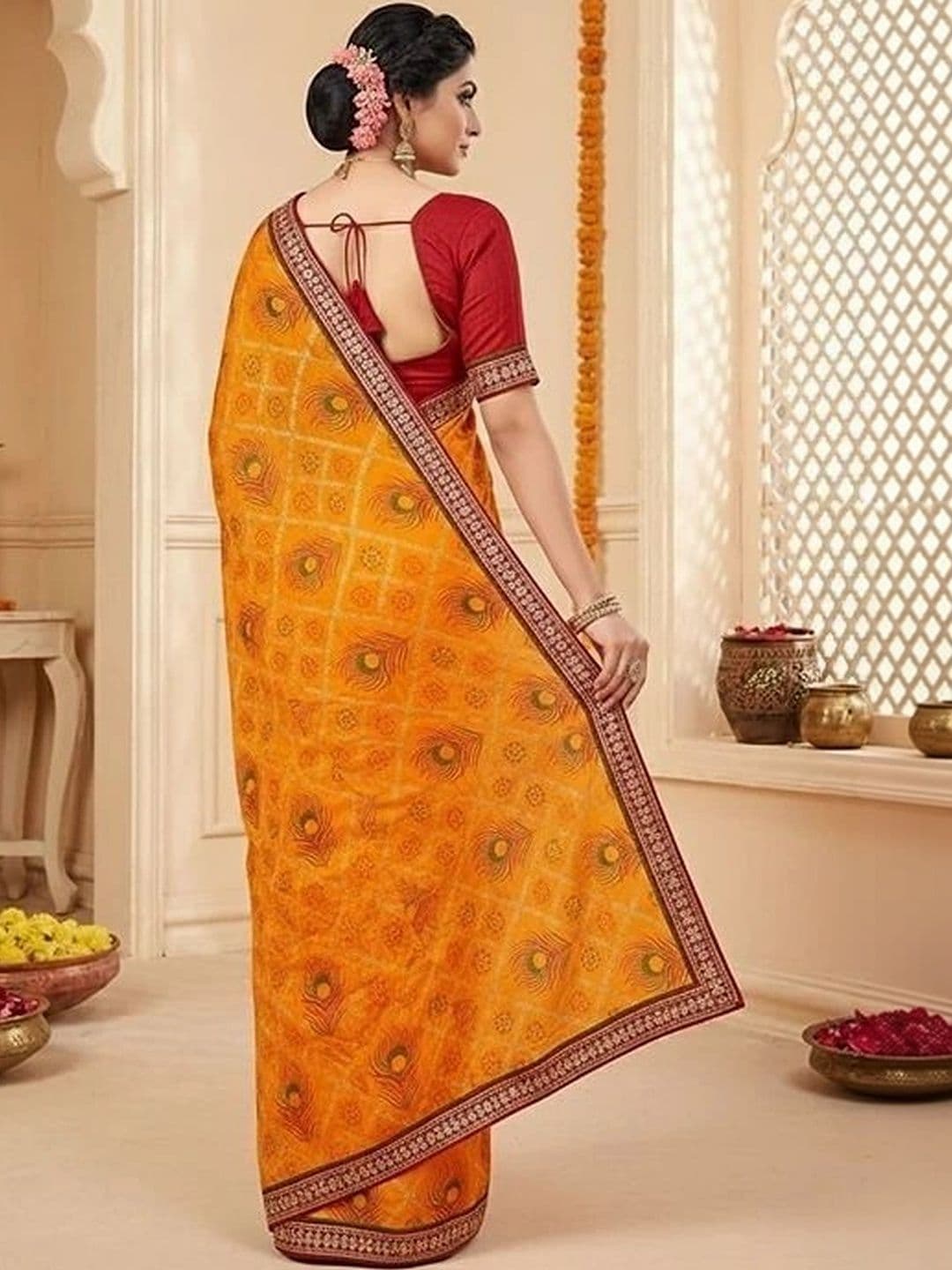 PRANU TRENDS Poly Georgette Saree thumbnail 4