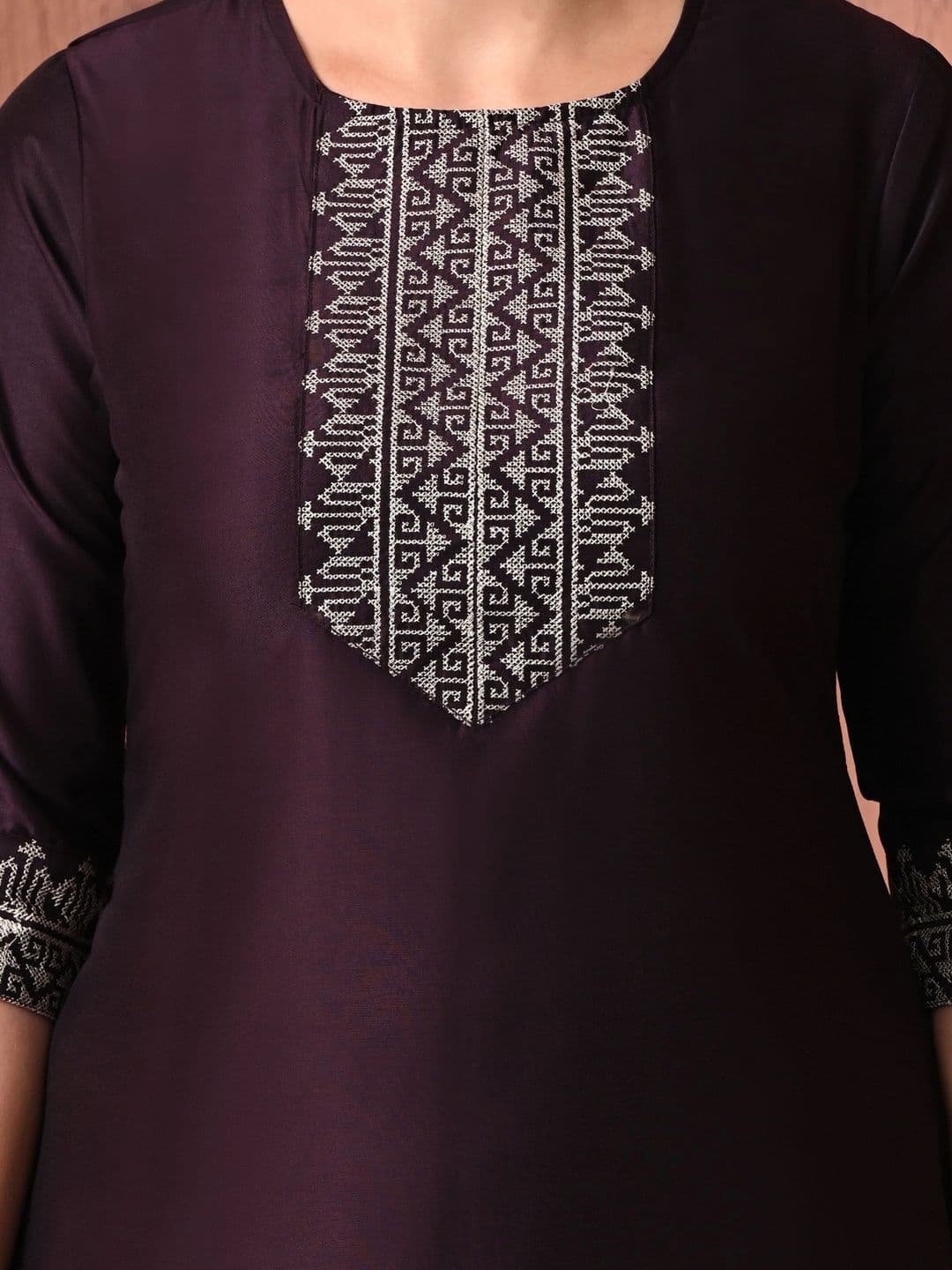 HERE&NOW Women Embellished Thread Work Kurta thumbnail 5