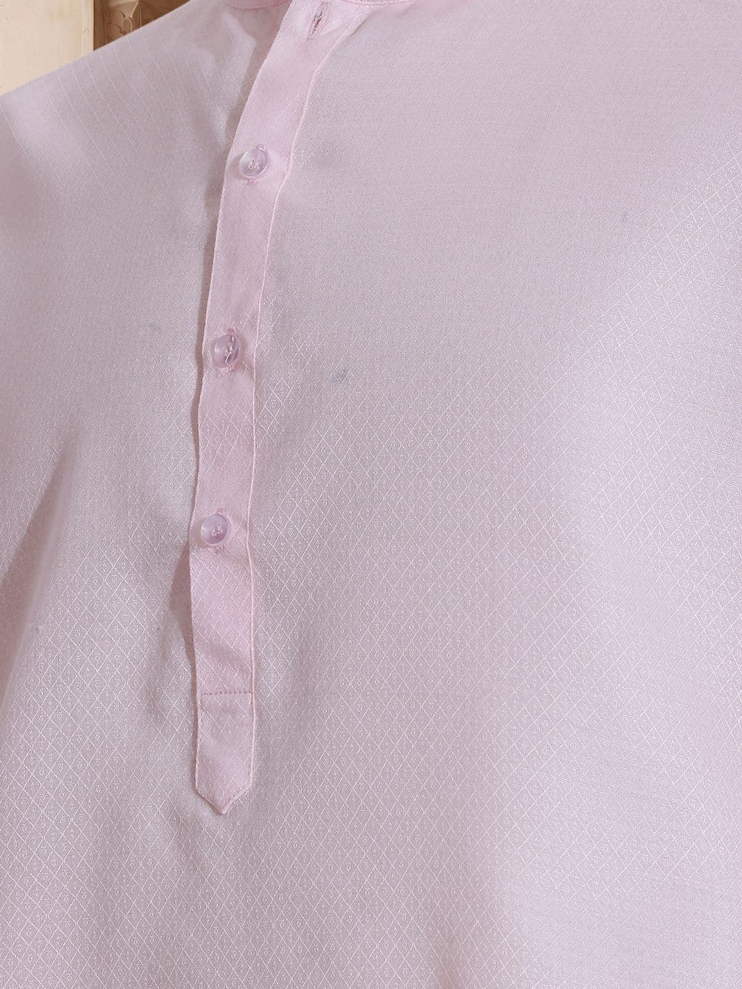 Anouk Self Design Textured Kurta thumbnail 4