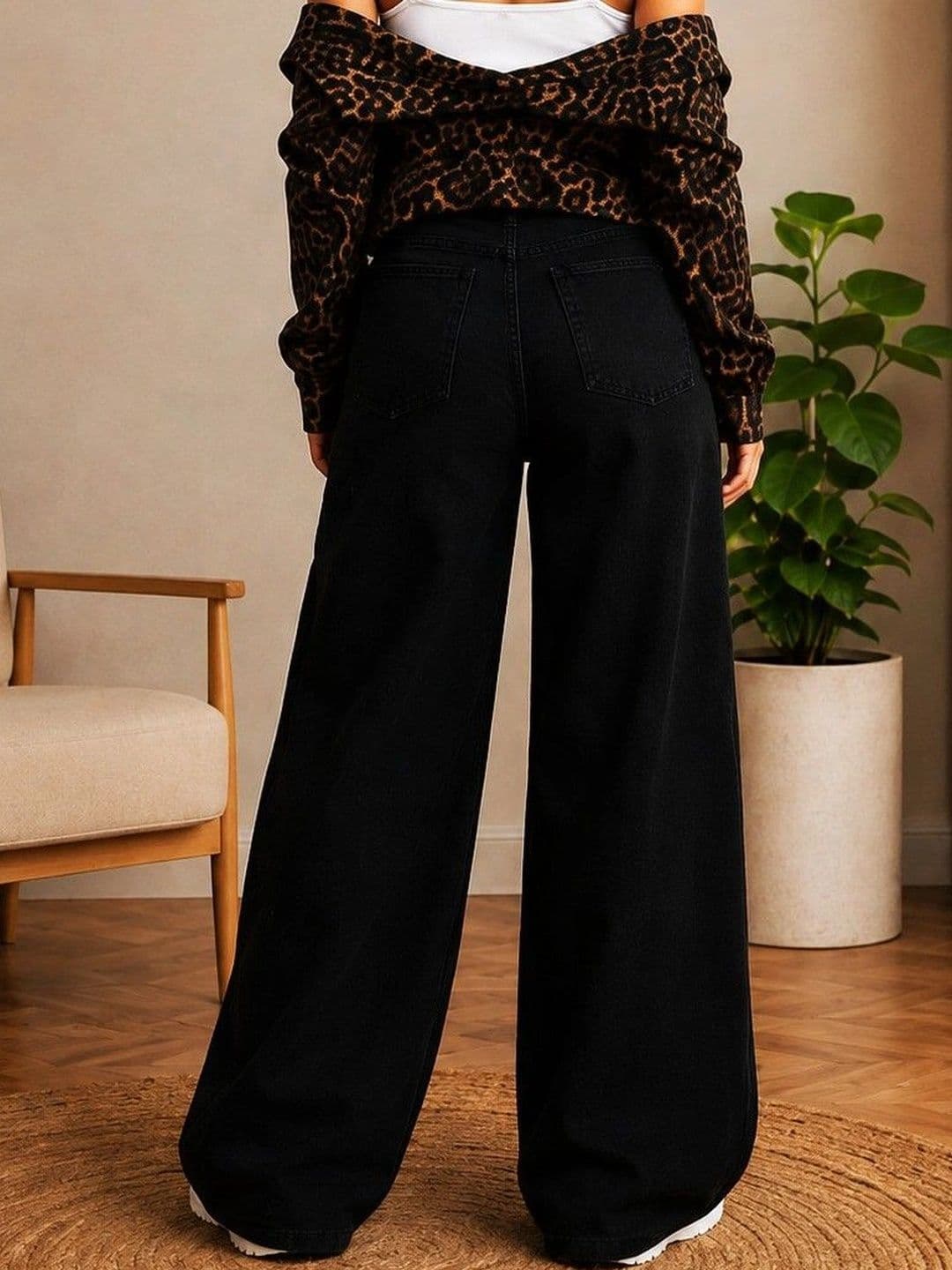DENIMLOOK Women Flared High-Rise Jeans thumbnail 3
