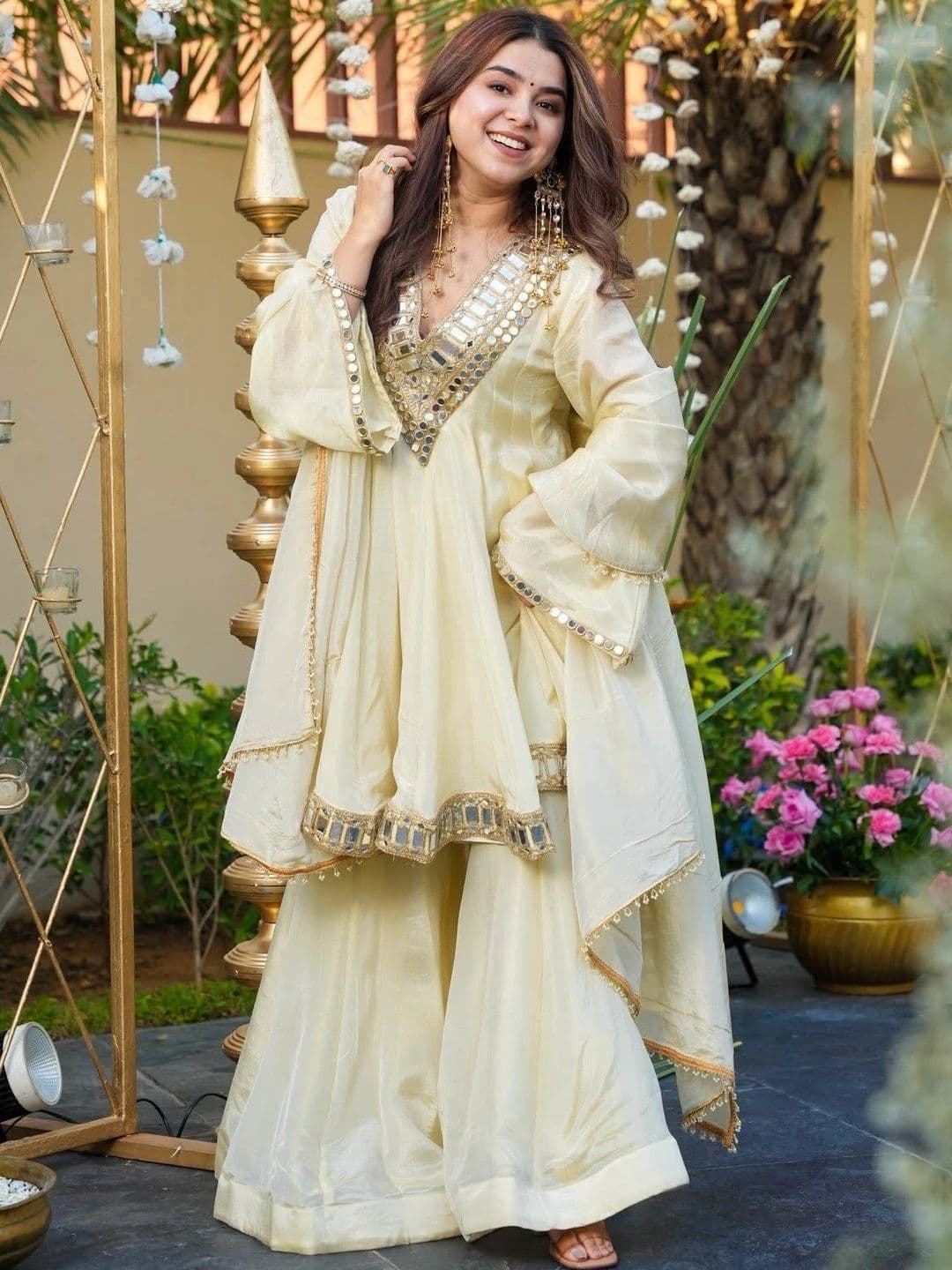 Mitera Women Regular Mirror Work Silk Chiffon Kurti with Sharara & With Dupatta thumbnail 6