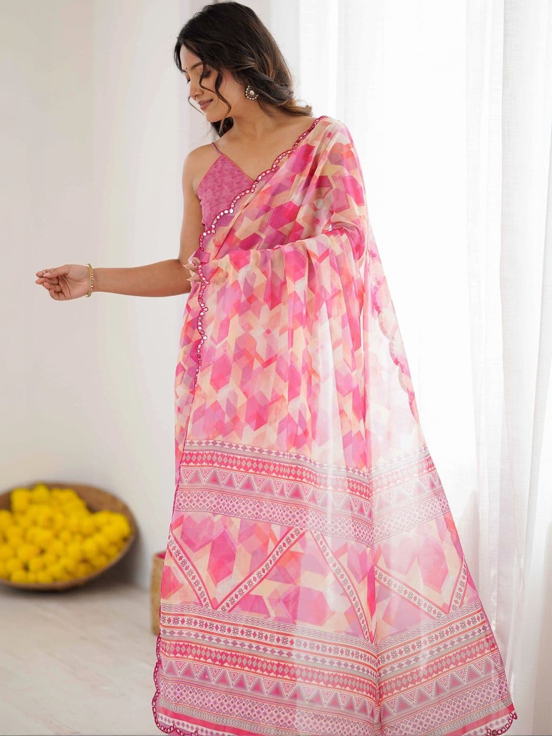 Mitera Pure Georgette Fusion Saree thumbnail 2