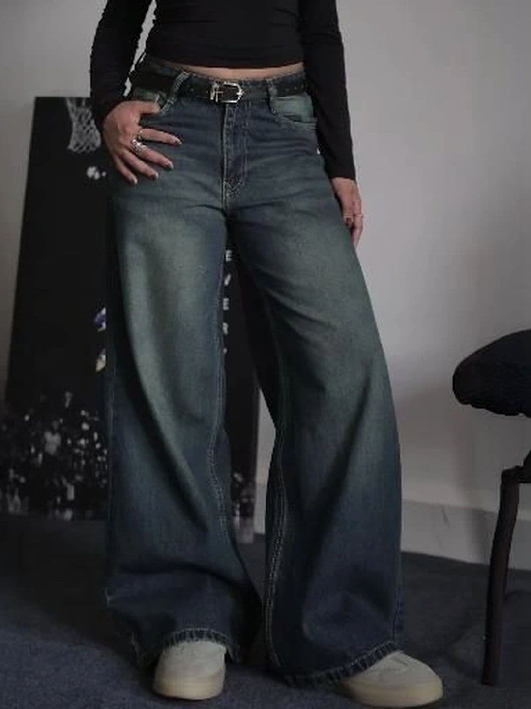 ESLITA Women High-Rise Light Fade Jeans thumbnail 3