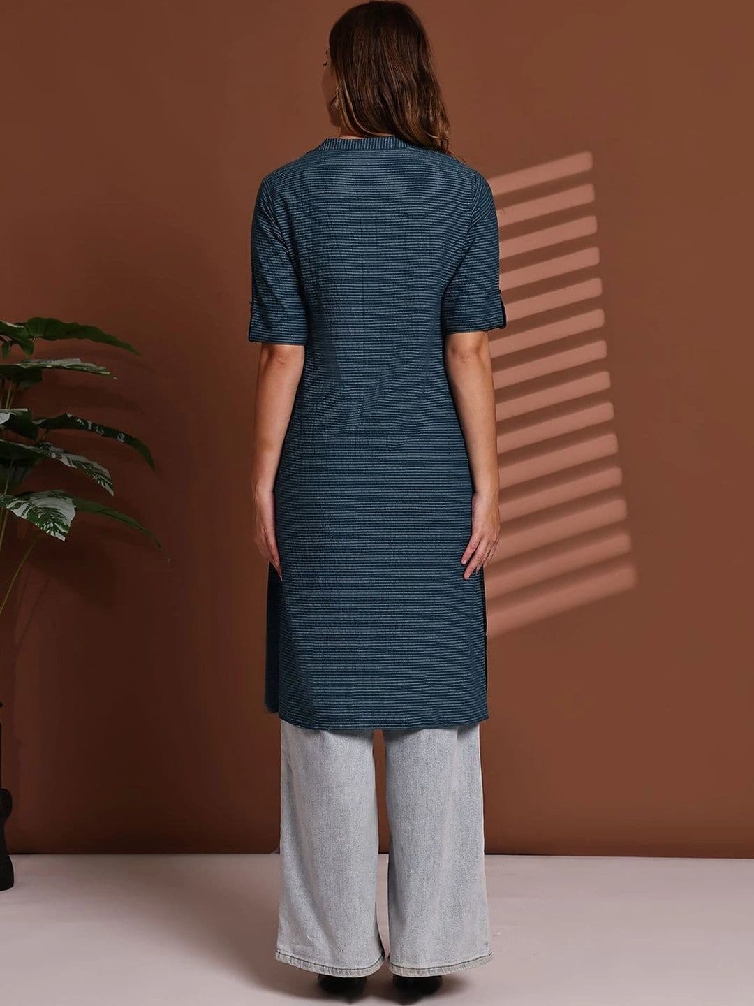 KALINI Women Striped Kurta thumbnail 6