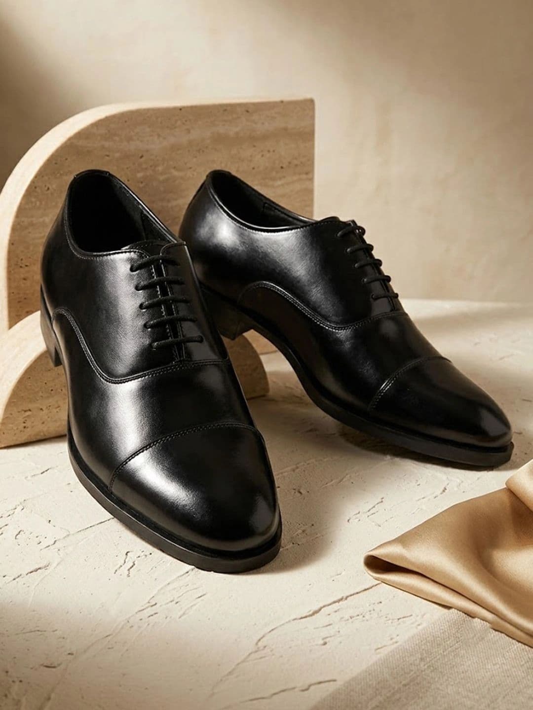 House of Pataudi Men Textured Formal Oxfords thumbnail 2