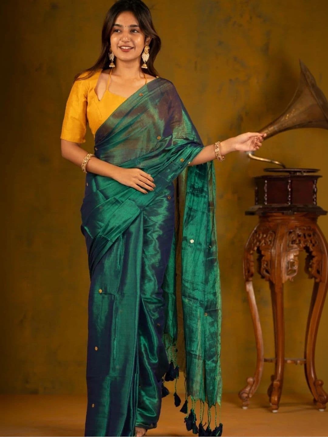all about you Ethnic Motifs Sequinned Tissue Chanderi Saree thumbnail 2