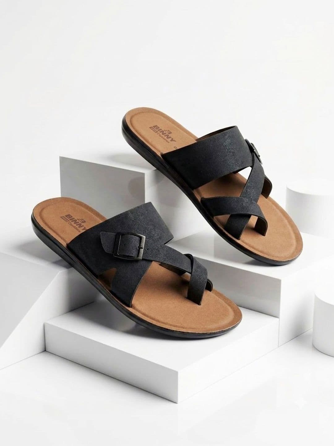 Binny Men Black Synthetic Comfort Toe-Ring Sandals With Buckle Strap thumbnail 5