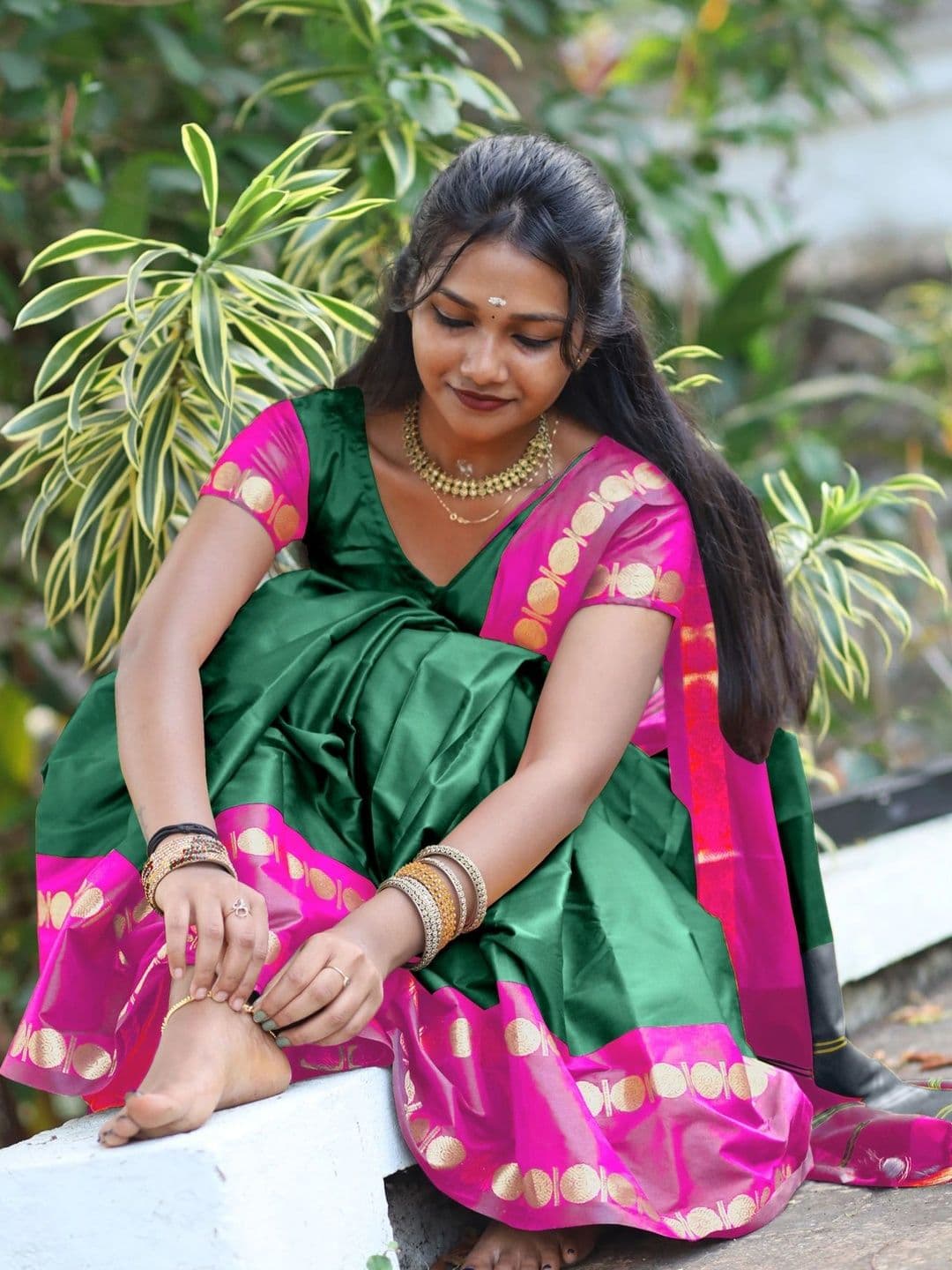 KALINI Woven Design Zari Designer Gadwal Saree thumbnail 5