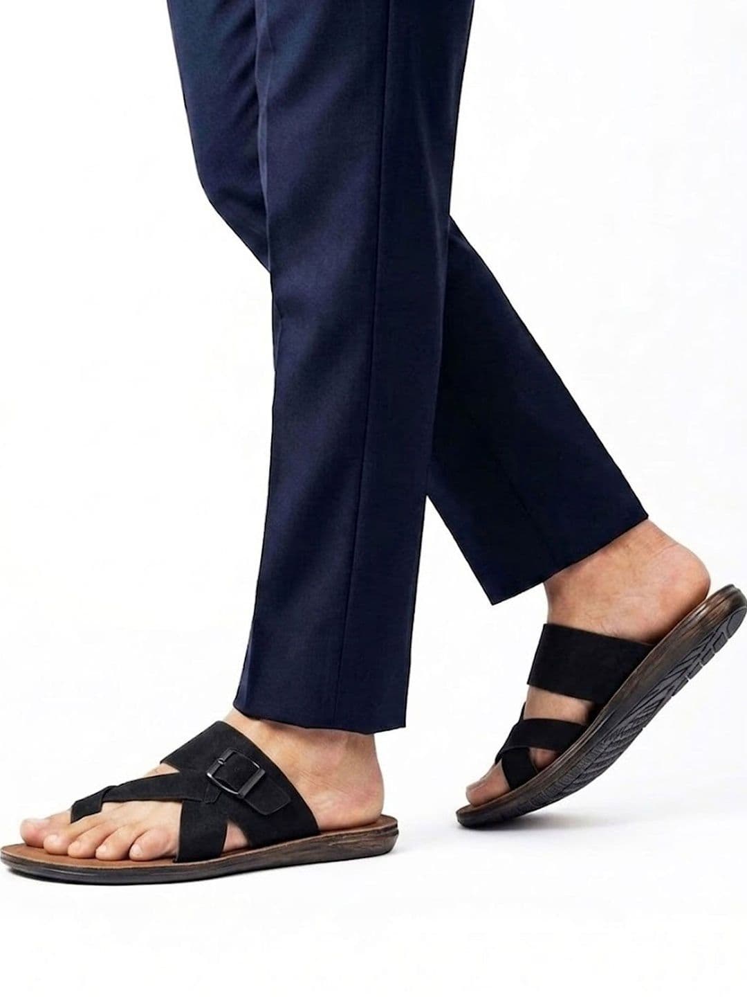 Binny Men Black Synthetic Comfort Toe-Ring Sandals With Buckle Strap - view 1