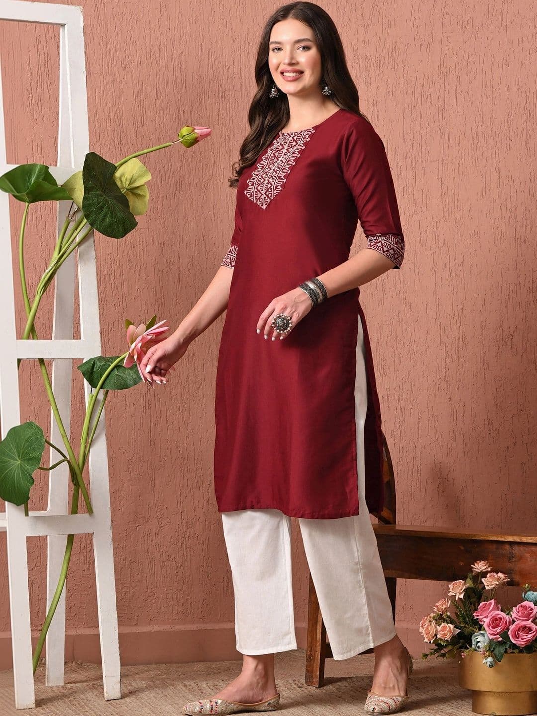 HERE&NOW Women Ethnic Motifs Embroidered Thread Work Kurta thumbnail 6