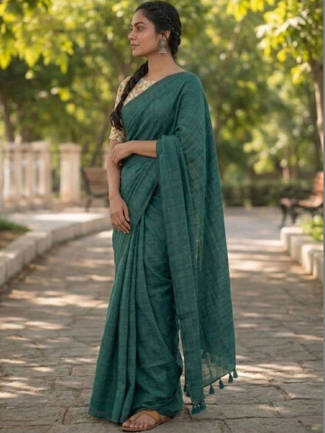 Devmora Pure Cotton Saree thumbnail 2