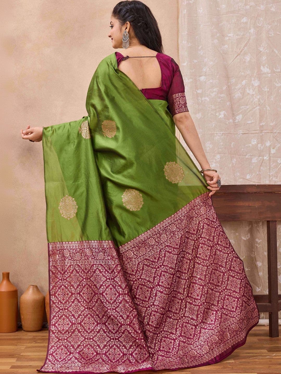 Mitera Woven Design Zari Art Silk Saree thumbnail 2