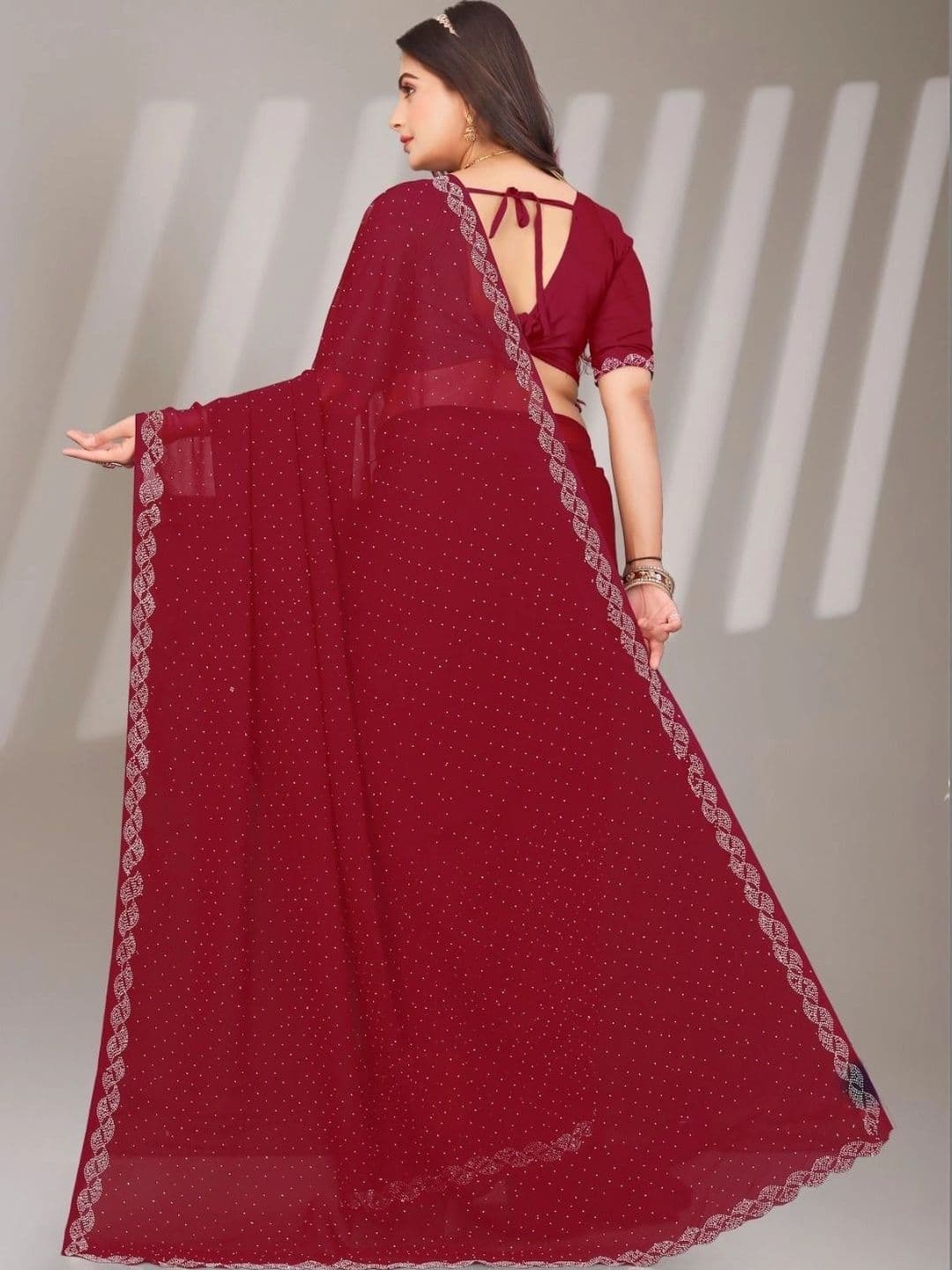 Fashion Mantra Embellished Poly Chiffon Saree thumbnail 2