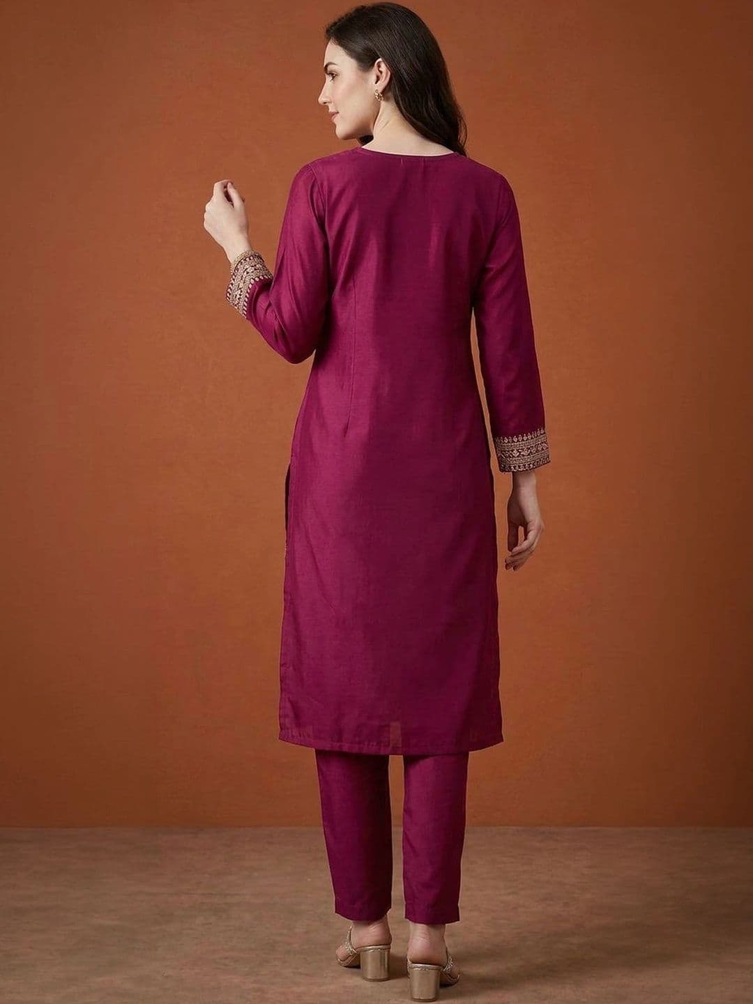 SAINOOR Women Ethnic Motifs Embroidered Regular Kurta with Trousers & With Dupatta thumbnail 7