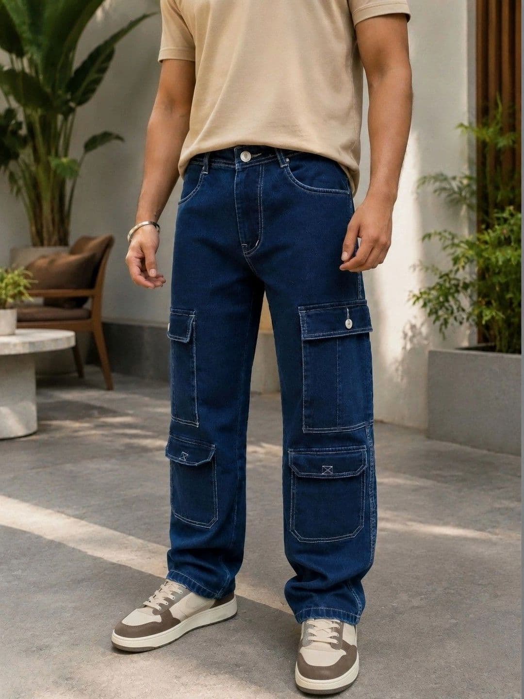 FICTION Men Comfort Relaxed Fit Mid-Rise Coated Stretchable Jeans thumbnail 4