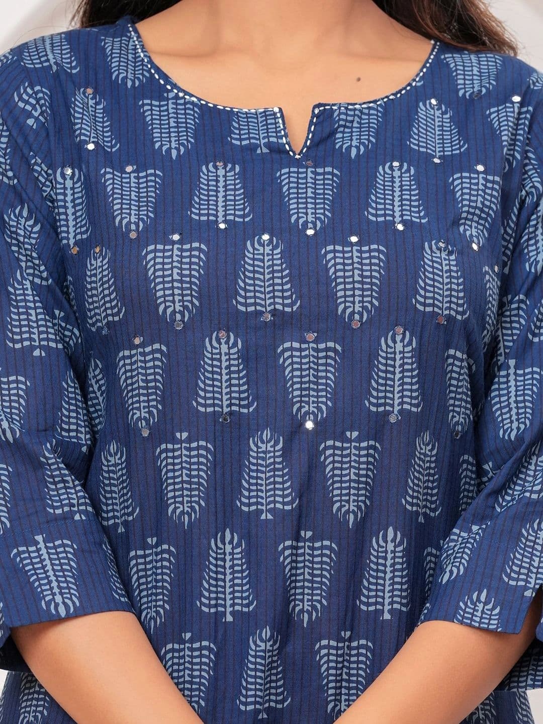 Anouk Women Ethnic Motifs Printed Regular Pure Cotton Kurta with Trousers & With Dupatta thumbnail 6
