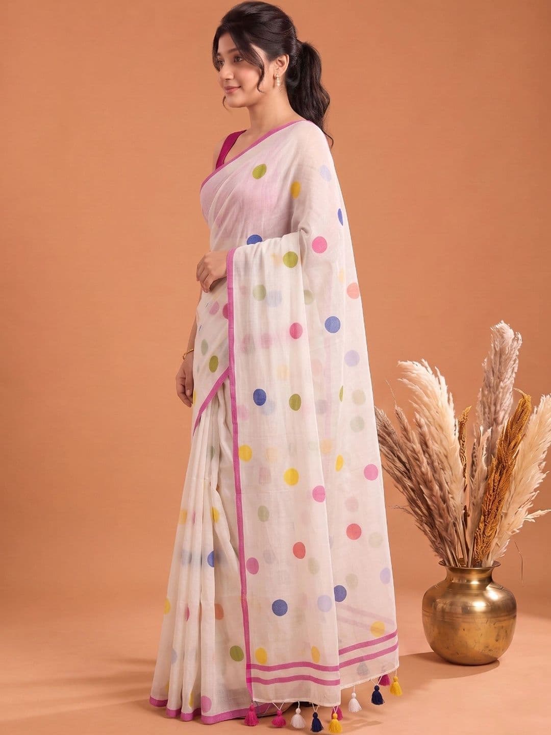 Mitera Polka Dot Pure Cotton Saree thumbnail 2