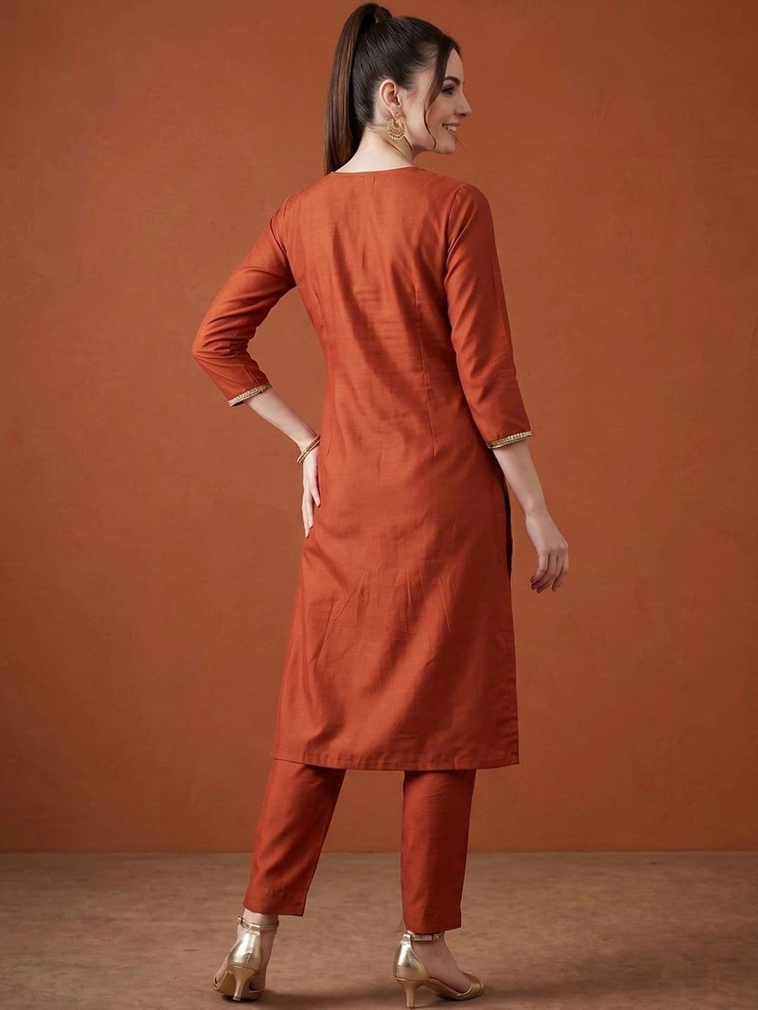 SAINOOR Women Ethnic Motifs Embroidered Regular Thread Work Kurta with Trousers & With Dupatta thumbnail 6