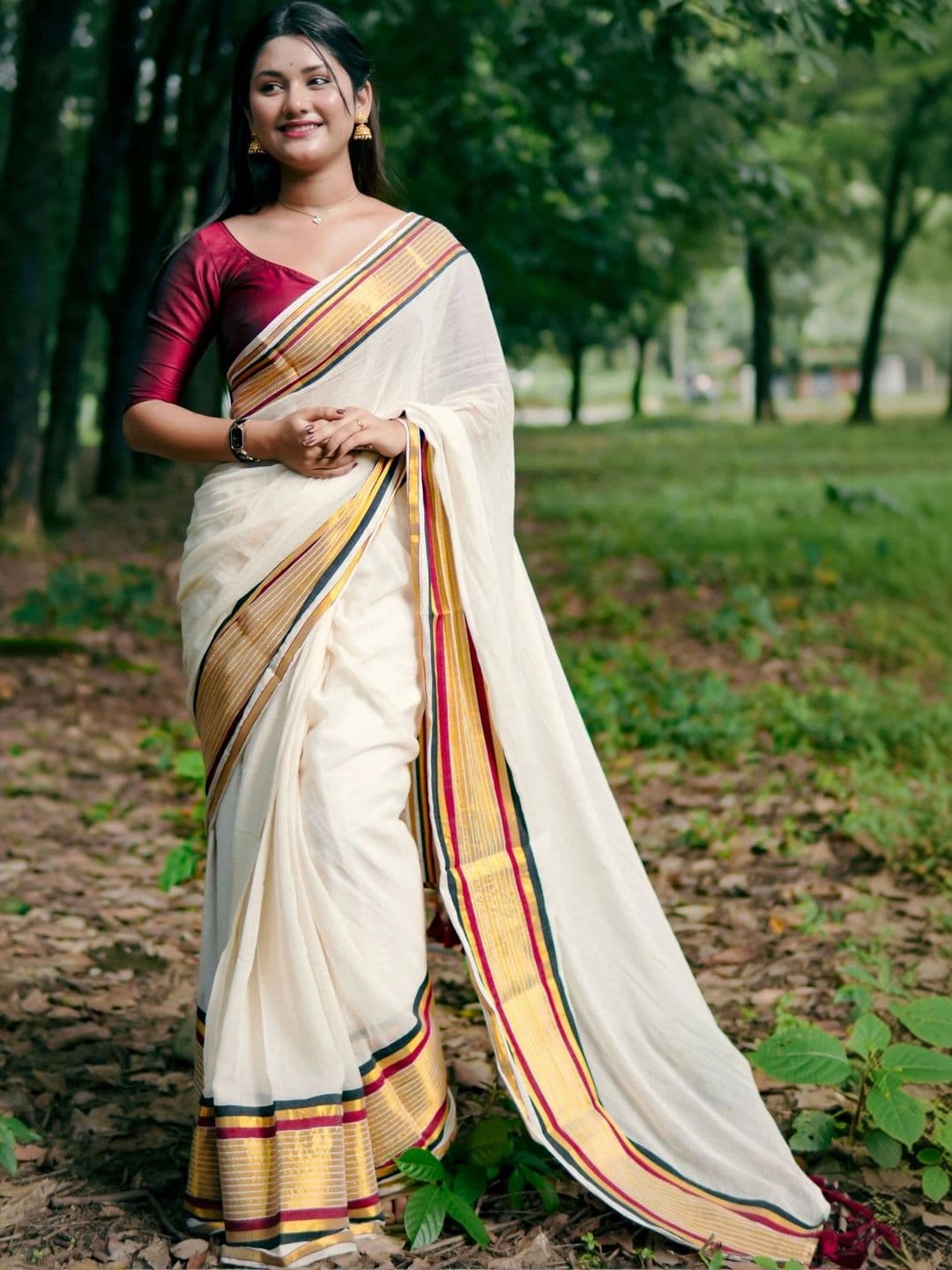 Mitera Striped Zari Pure Cotton Kasavu Saree thumbnail 3