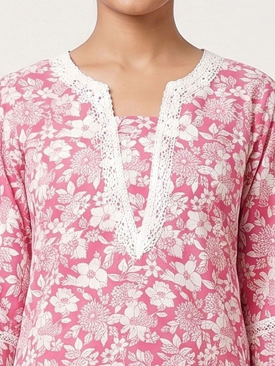 KALINI Women Floral Printed Floral Kurta thumbnail 4