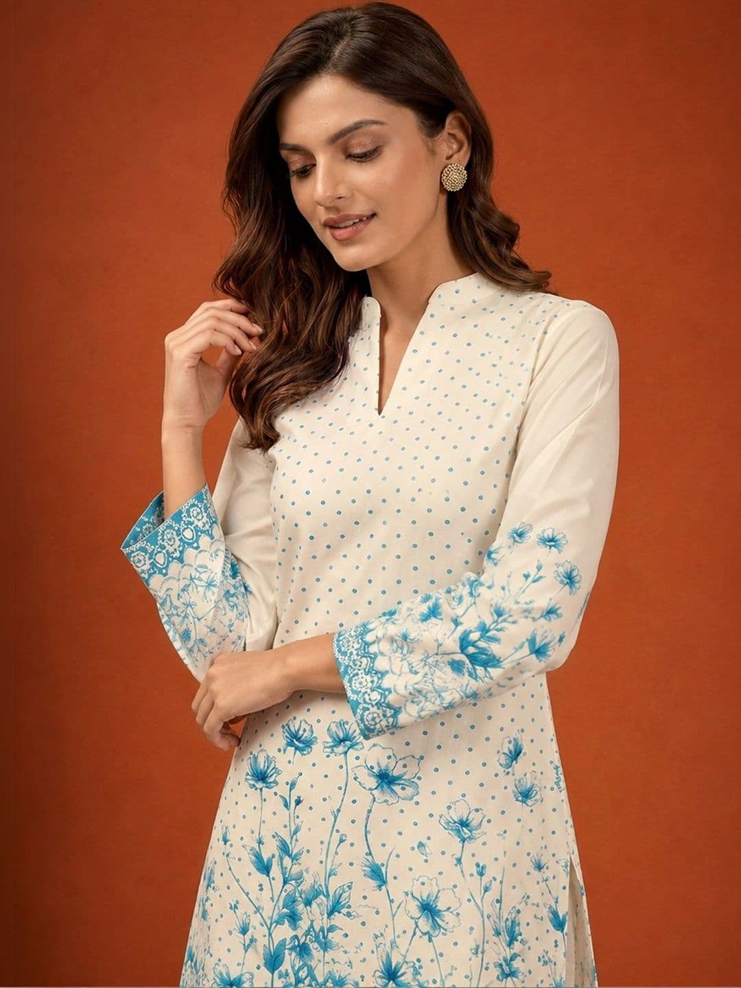 SAINOOR Women Floral Printed Regular Kurta with Palazzos thumbnail 5