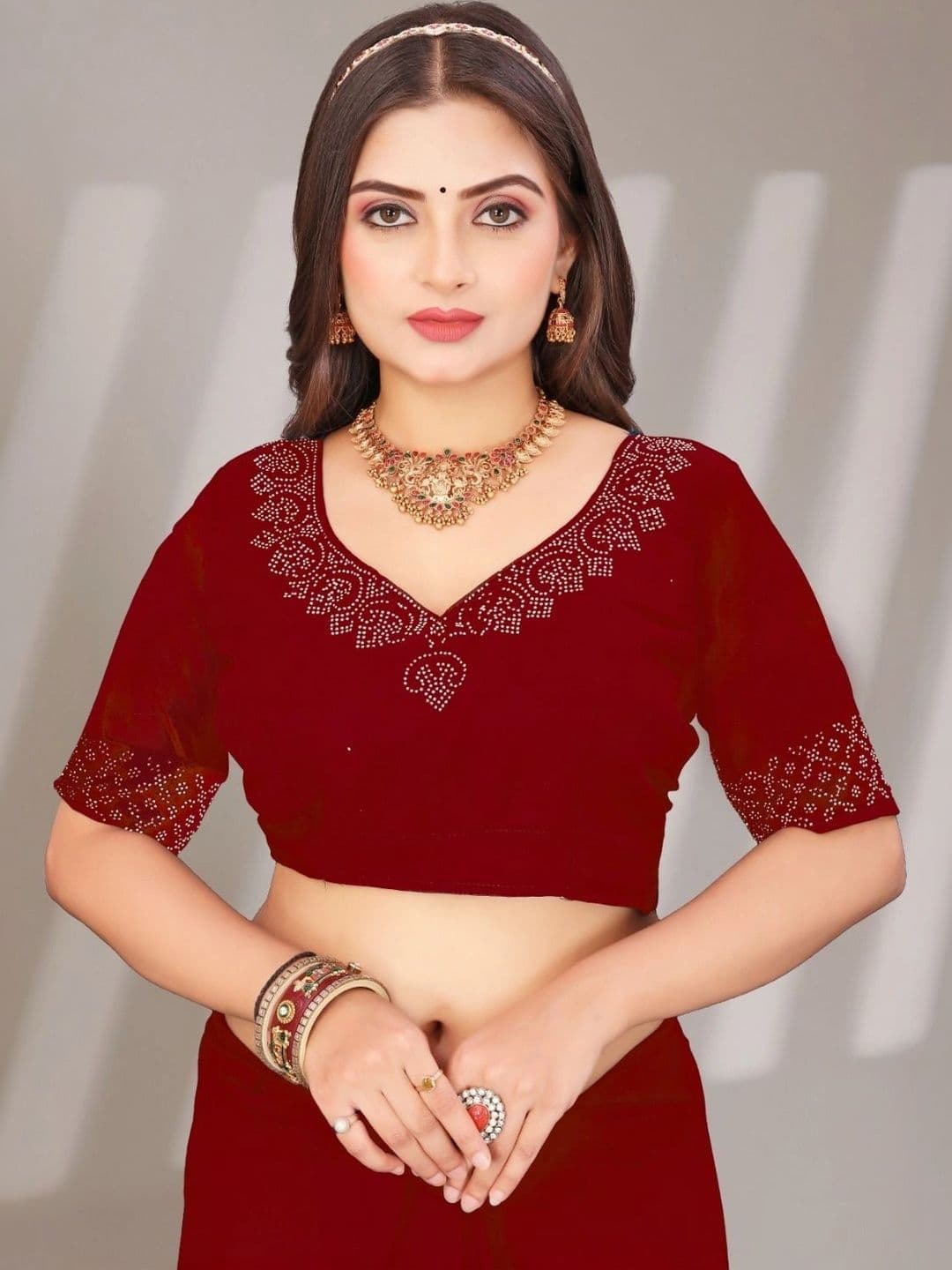 Fashion Mantra Embellished Poly Chiffon Saree thumbnail 2