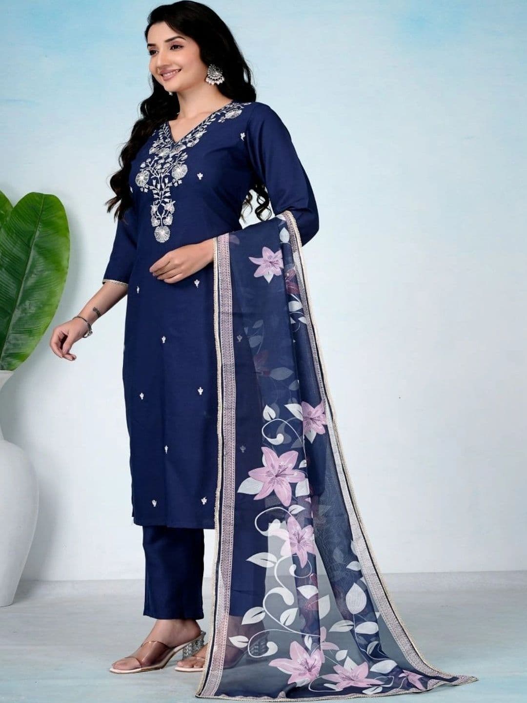 KALINI Women Floral Embroidered Regular Thread Work Kurta with Trousers & With Dupatta thumbnail 3