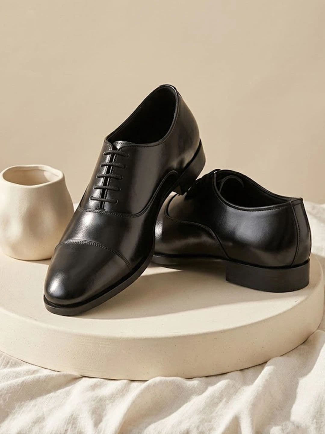 House of Pataudi Men Textured Formal Oxfords thumbnail 4