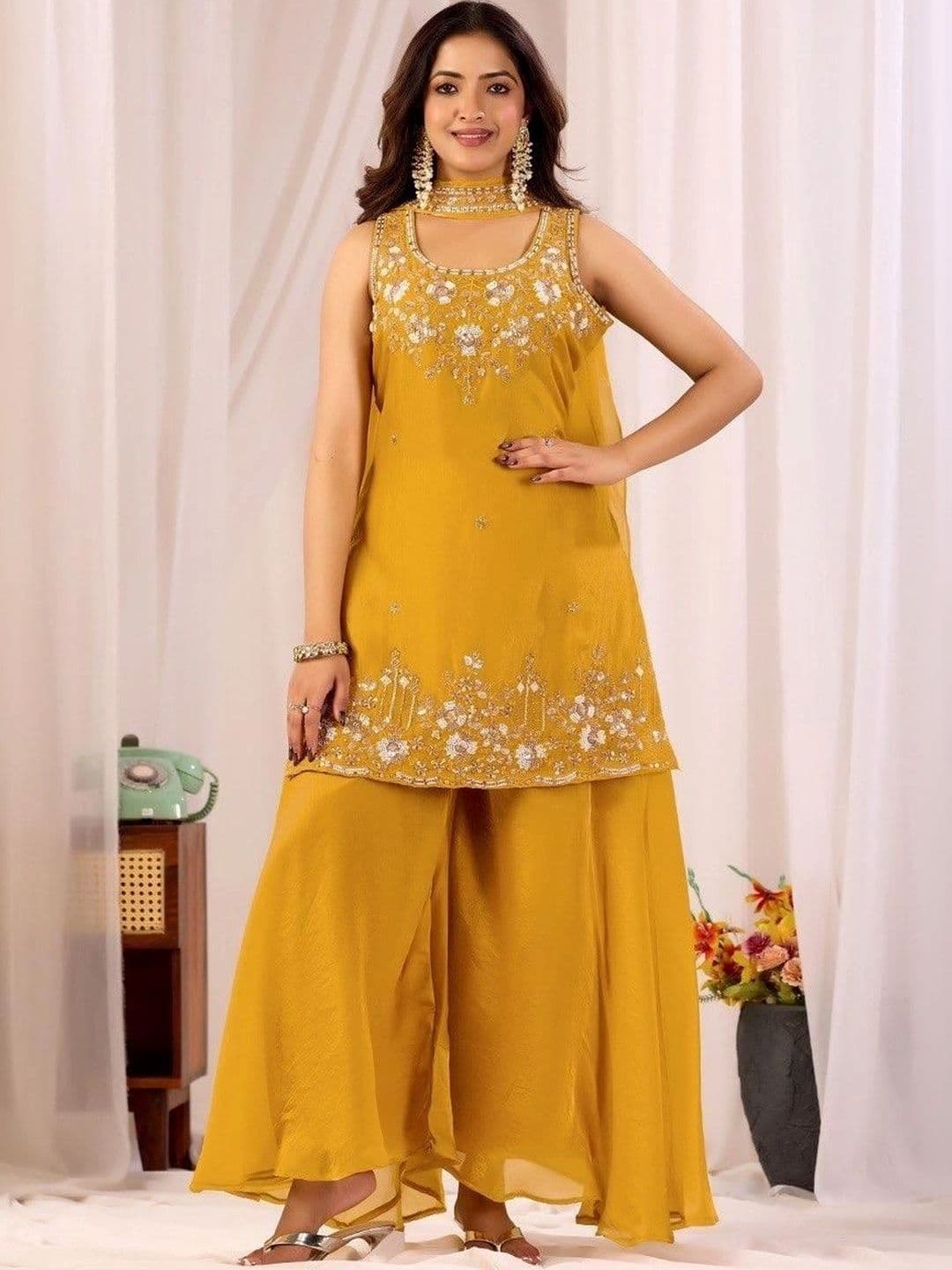 Bouncer Berry Women Ethnic Motifs Embroidered Regular Pure Silk Kurta with Sharara & With Dupatta thumbnail 4