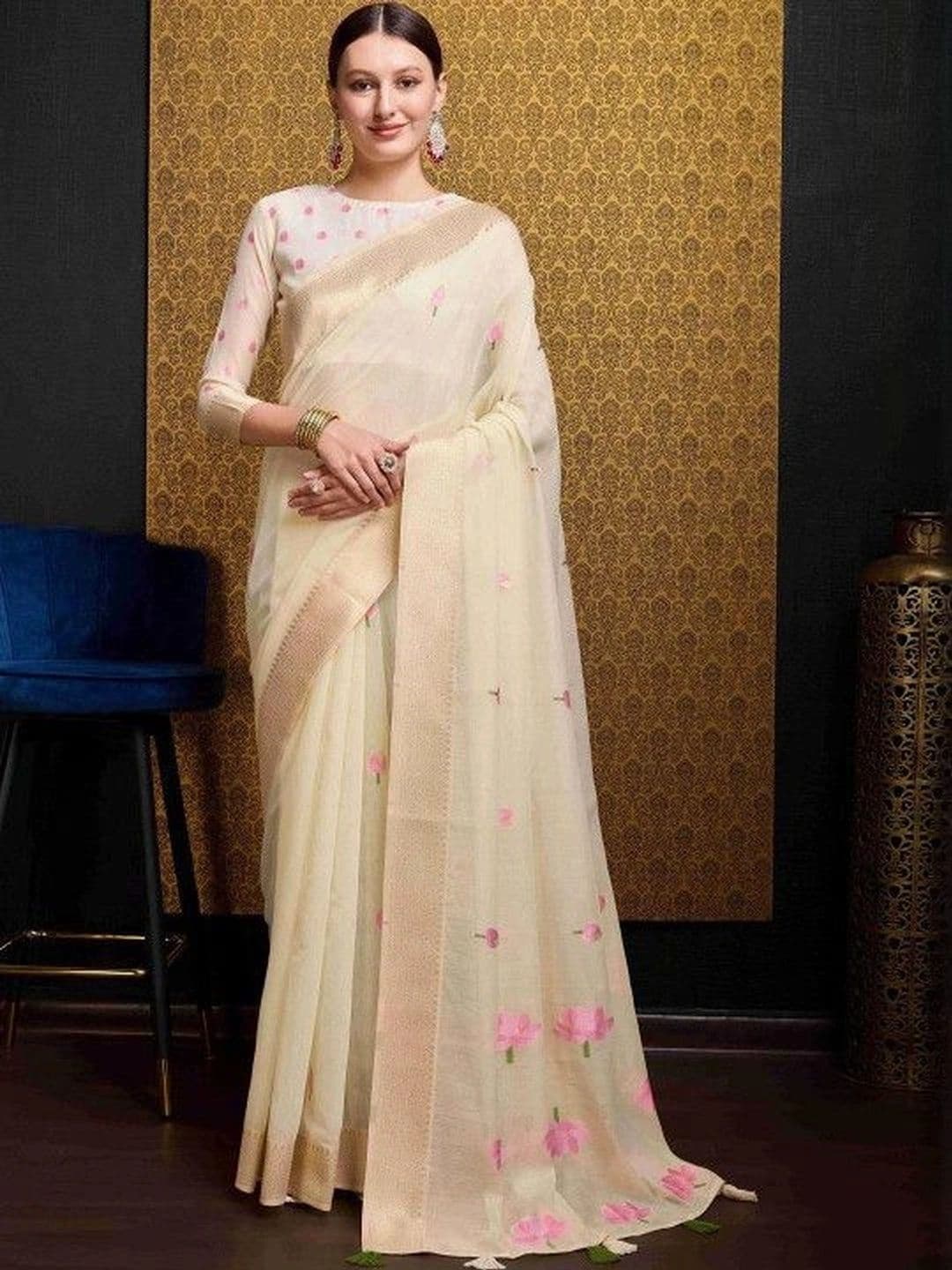 PAUSE Floral Embroidered Pure Cotton Saree thumbnail 2
