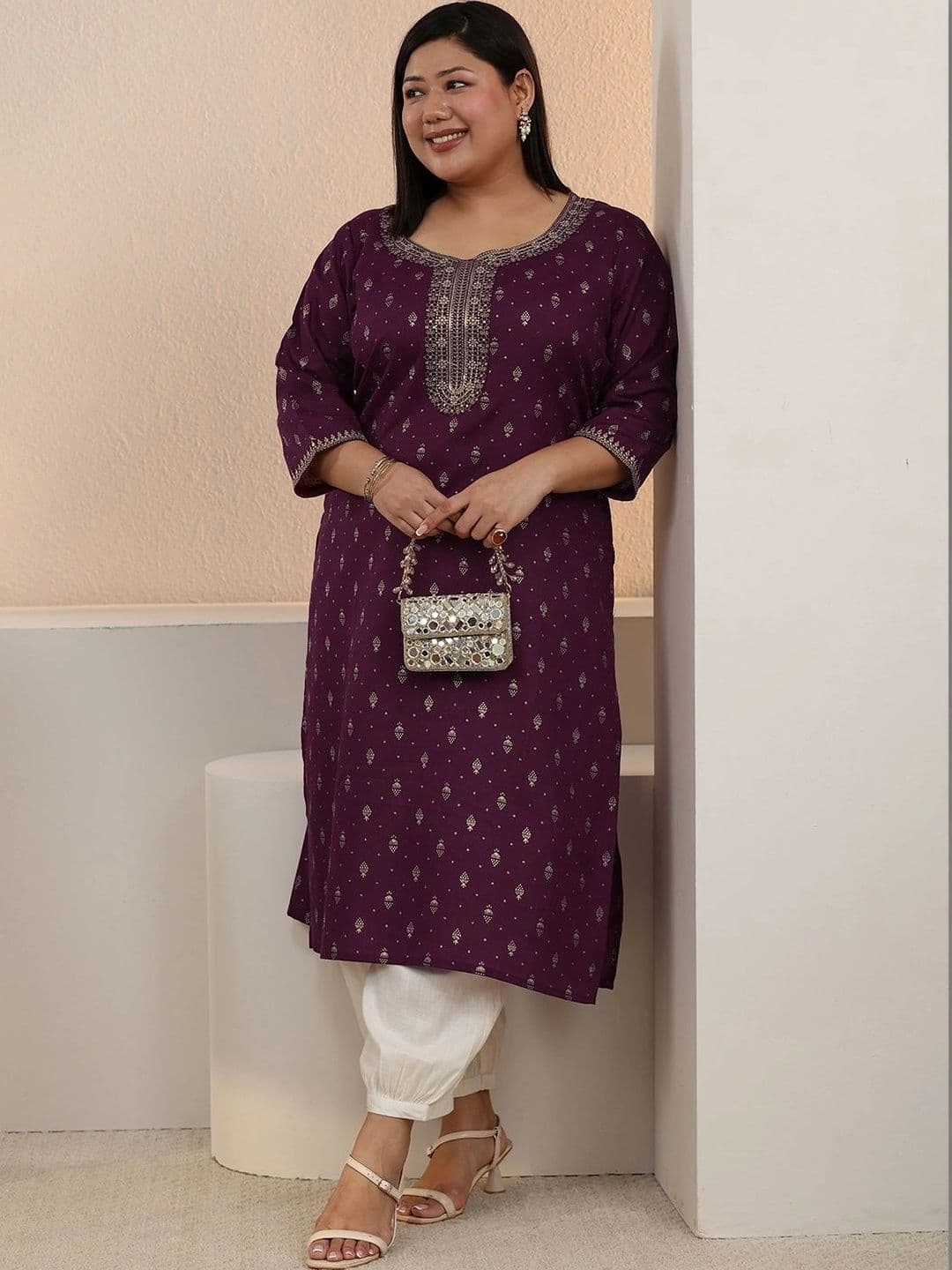 EXTRA LOVE BY LIBAS Women Ethnic Motifs Embroidered Thread Work Kurta thumbnail 5