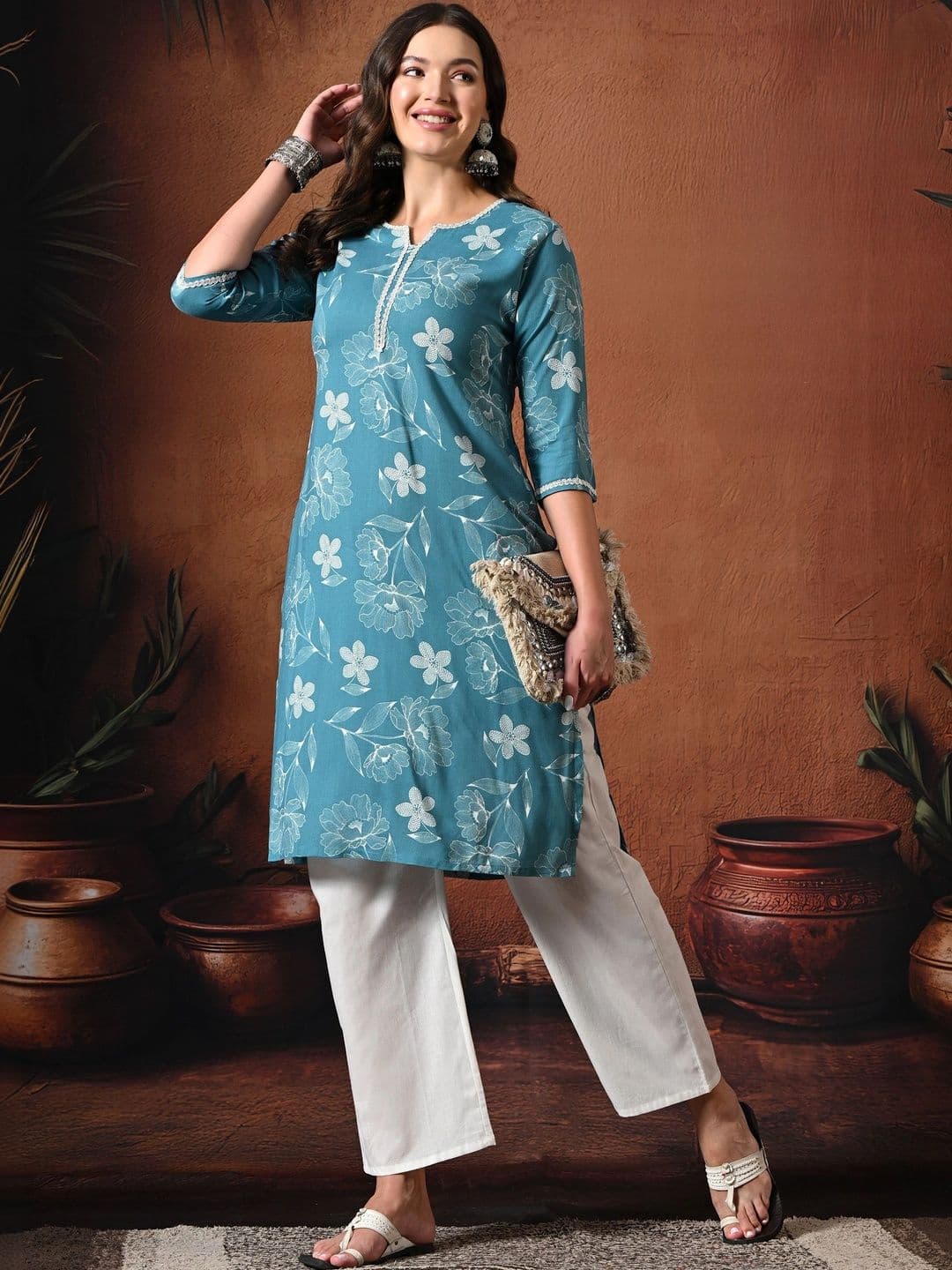 HERE&NOW Women Floral Printed Thread Work Floral Kurta thumbnail 2