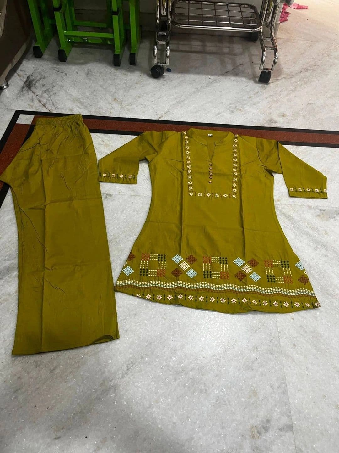 KDVOGUE Women Ethnic Motifs Embroidered Regular Thread Work Pure Cotton Kurta with Palazzos thumbnail 5