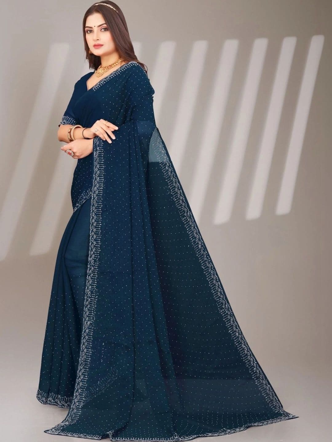 Textile Mantra Poly Chiffon Saree thumbnail 2
