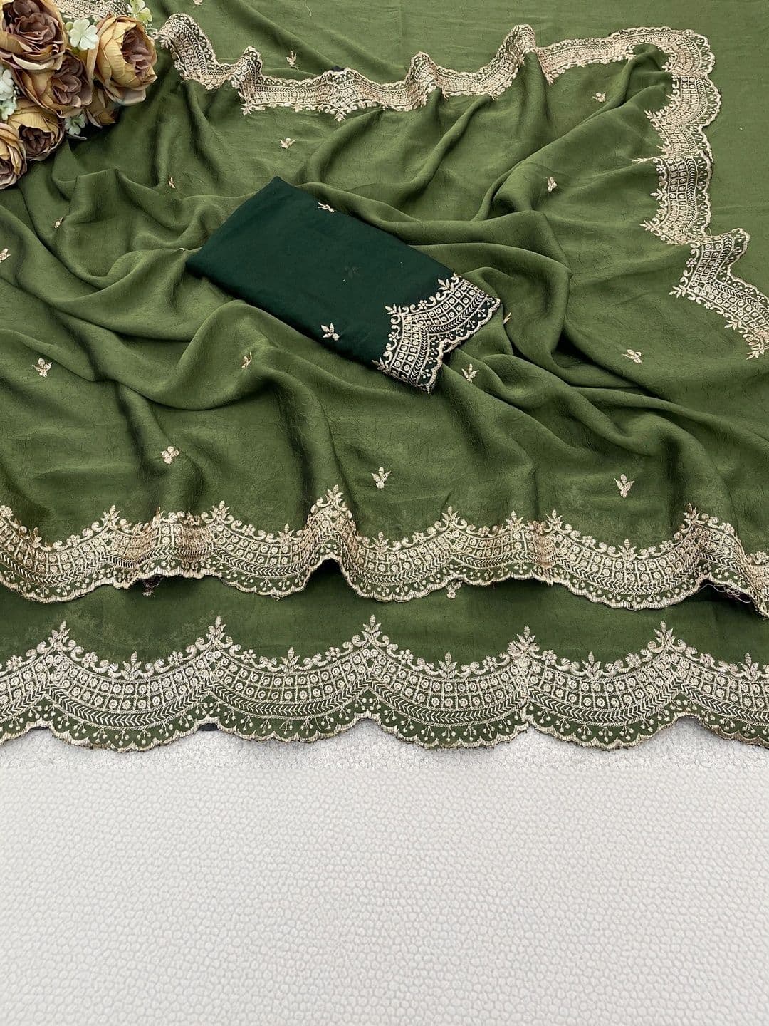 Vastra Drape Ethnic Motifs Zari Poly Georgette Saree thumbnail 3