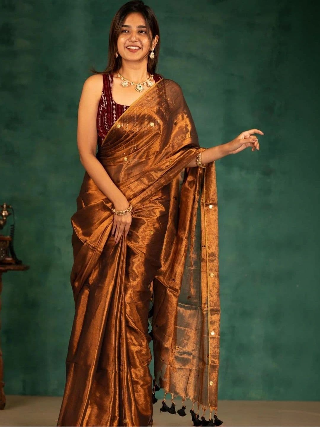Sangria Ethnic Motifs Sequinned Tissue Chanderi Saree thumbnail 2