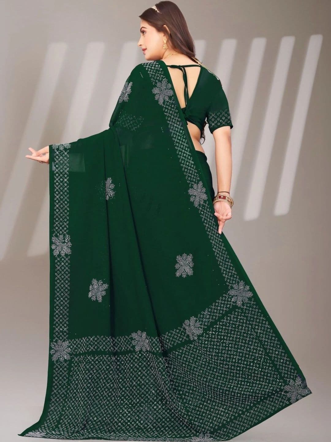 Textile Mantra Embellished Poly Chiffon Saree thumbnail 3