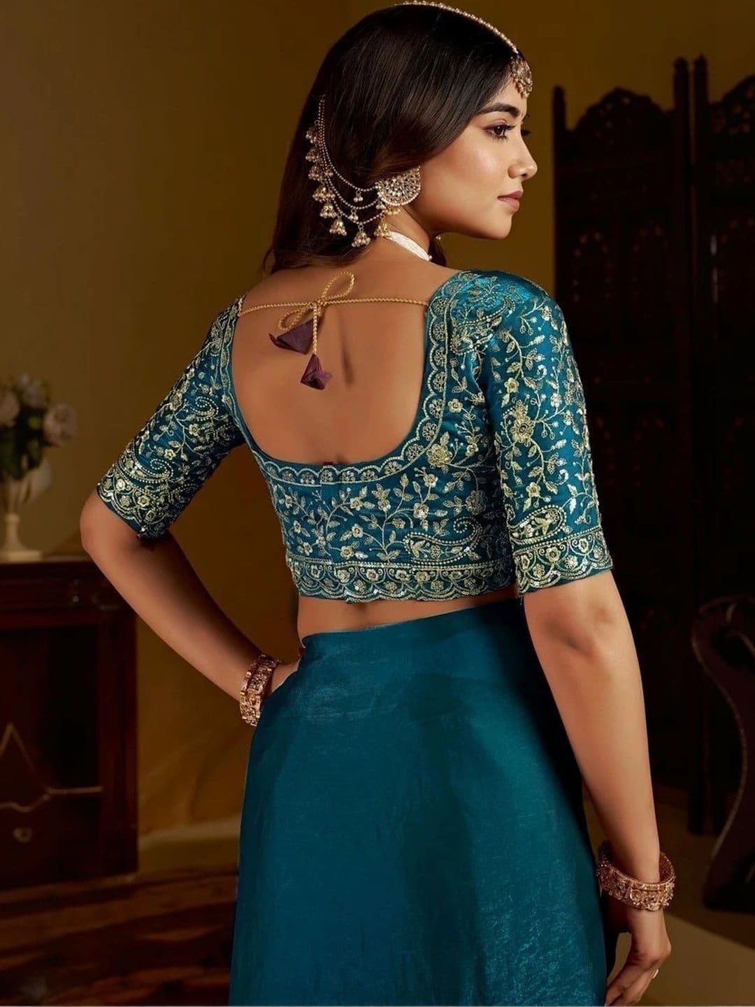 kantuba Embroidered Satin Banarasi Saree thumbnail 2