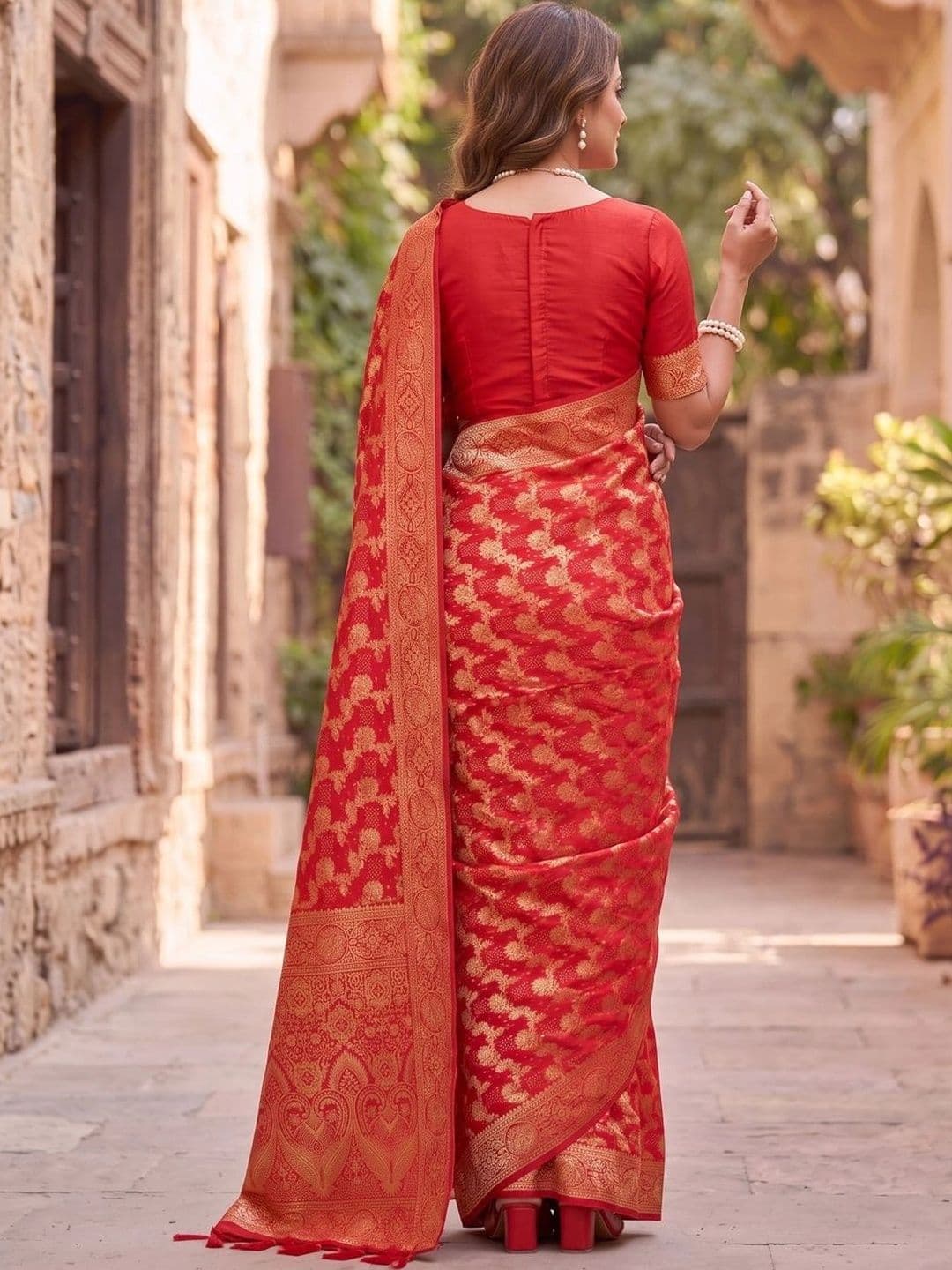 SOURAGYA Leheriya Zari Banarasi Saree thumbnail 6